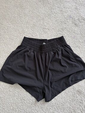 Vuori Black Athletic Elastic-Waist Shorts